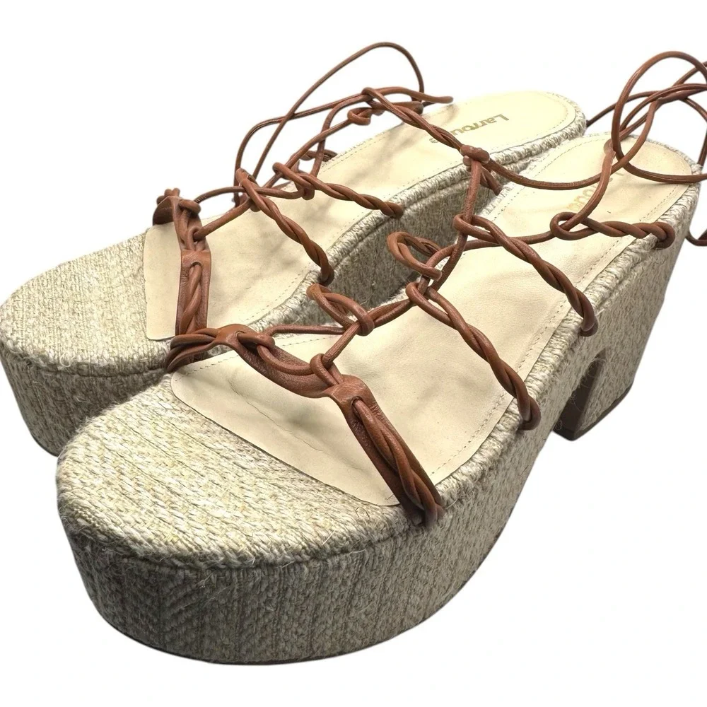 NWOT Larroude Coco Platform Sandal In Raffia & Caramel Leather Summer Travel 9.5